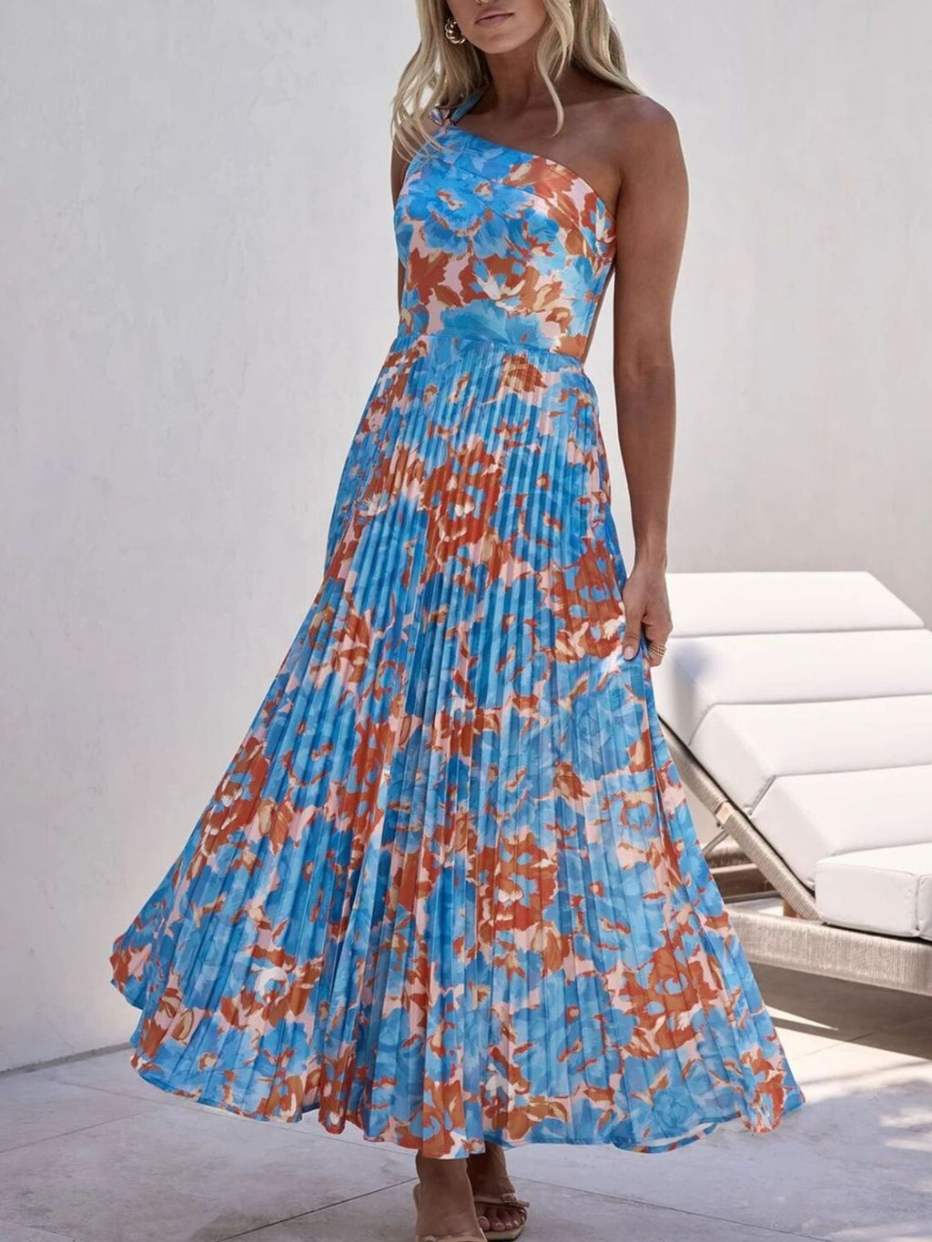 aa389b63-14cc-4928-8825-ba1c43bd92a4-Max