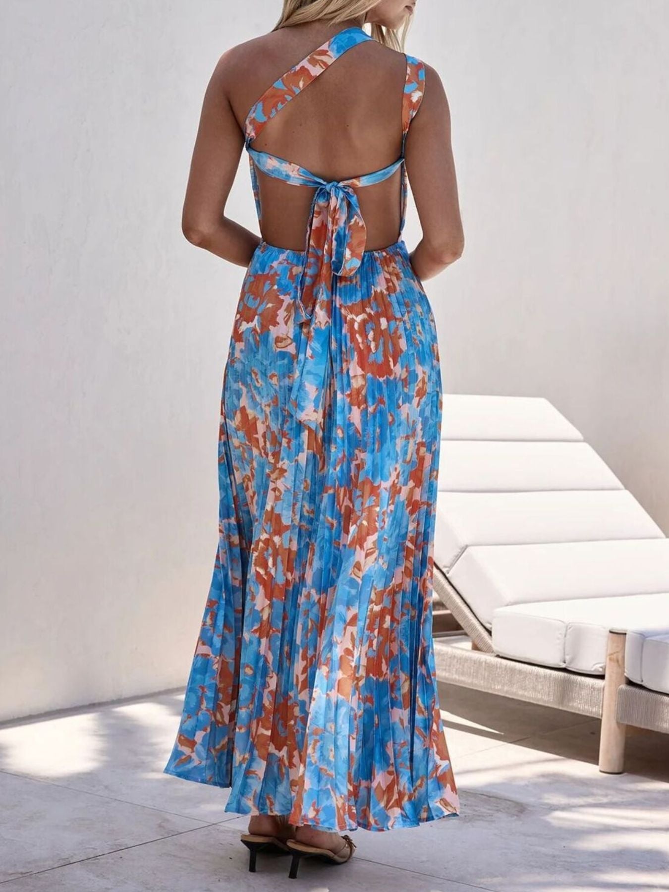 d9b9b3dc-9caa-4f4a-b7c5-1310d56a47a1-Max